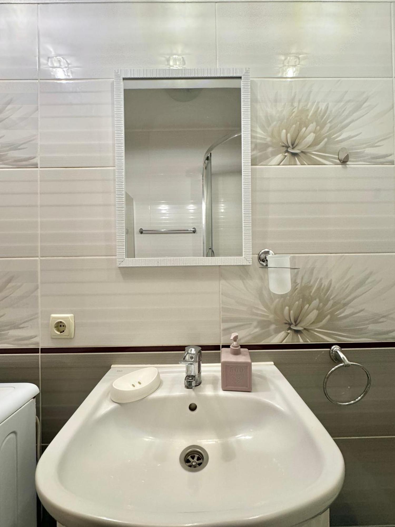 Apartpoltava 100 Квадратних Метрів Затишку В Серці Полтави, Корпусний Парк, Банківський Чек Exterior foto